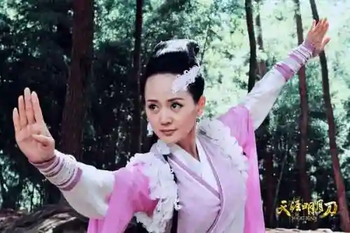 明月刀傅红雪85版(《天涯明月刀》电影)插图4