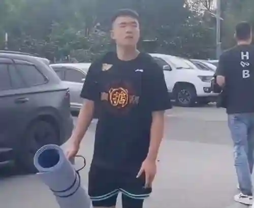 篮球回防阵容搭配最新(篮球最佳阵容)插图3 篮球回防阵容搭配最新(篮球最佳阵容)插图3