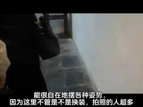 换装小游戏真人版(女生换装类游戏)插图1 换装小游戏真人版(女生换装类游戏)插图1