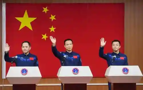 太空十五号神舟(神舟十一号的返回时间)插图2