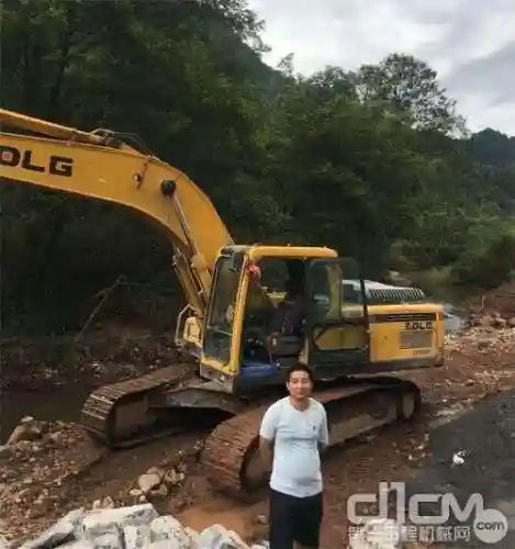 挖掘机福星阵容搭配(八岐大蛇阵容搭配)