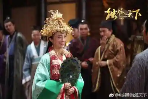 独孤伽罗吊带睡衣(伽罗太华流眼泪翻白眼咬铁球)