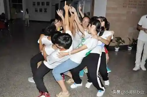 适合大学生玩的集体游戏(适合团建的户外游戏)