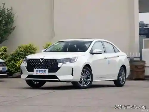 女士自动挡省油小型车(2024最建议买的女士车)插图9