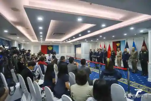 皇室武装阵容搭配推荐(皇室战争最强阵容搭配)插图7 皇室武装阵容搭配推荐(皇室战争最强阵容搭配)插图7