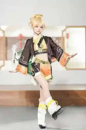 姬小满裸妆图片(姬小满流眼泪翻白眼流口水的表情)插图5 姬小满裸妆图片(姬小满流眼泪翻白眼流口水的表情)插图5