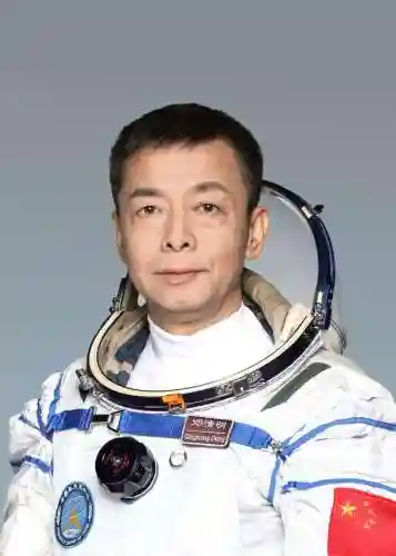 神舟十五号人员名单(神舟十五号的资料)插图2