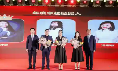 盛夏未来阵容搭配攻略(盛世芳华什么阵容最好)插图14