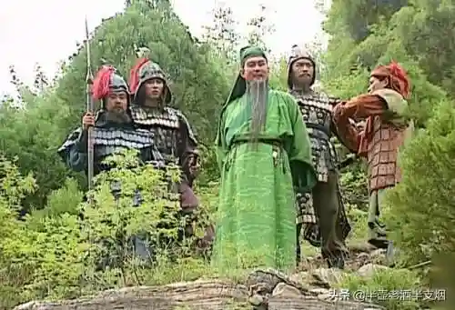 汉末三国一小兵(三国之从小兵开始无敌免费阅读)插图4