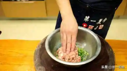 麻婆豆腐阵容搭配(麻婆豆腐可以放什么配菜)插图2