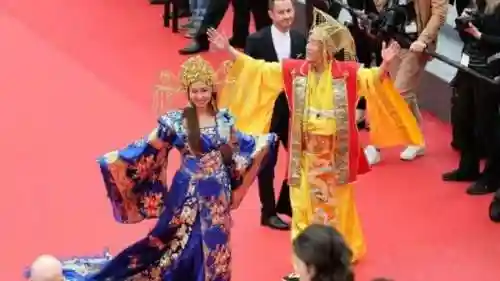 神话降临现实(当神话走进现实)插图1