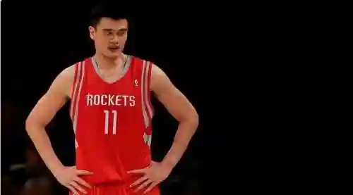 最强小球跑轰阵容搭配(2k里最完美的跑轰阵容)