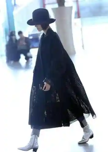 女巫斗篷推荐阵容搭配图(魔女斗篷针对什么英雄)插图1