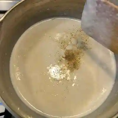 奶油玉米浓汤怎么做(正宗奶油蘑菇汤怎么做)插图6