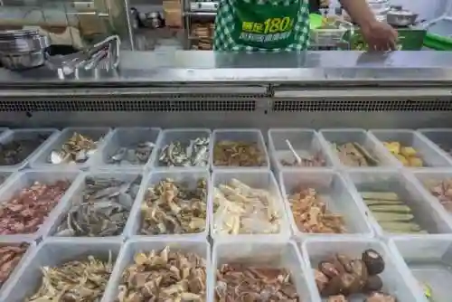 煲仔饭阵容搭配食物语(煲仔饭的配菜有哪些)