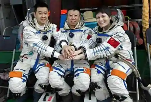 太空十五号神舟(神舟十一号的返回时间)插图9