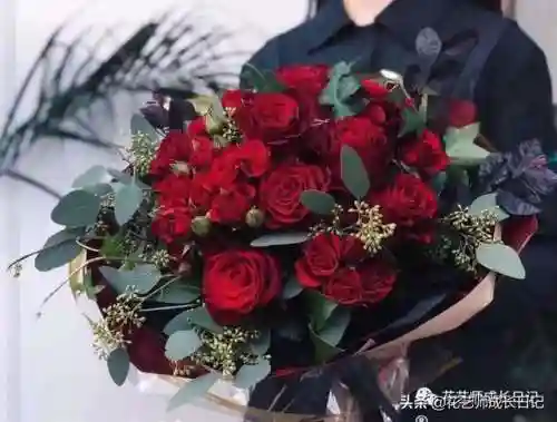 传奇红玫瑰搭配阵容图片(传奇红玫瑰花介绍)插图4