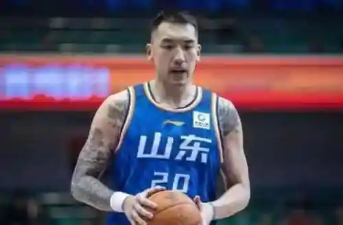篮球比赛阵容搭配原则(篮球阵容和人员分配)插图1