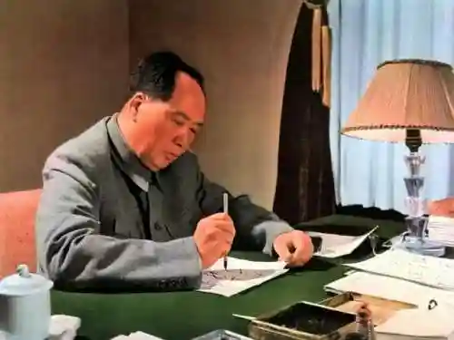 鹰击长空的击好在哪里(鹰击长空鱼翔浅底有何深层含义)插图1