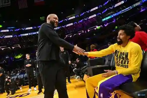 球队历史阵容搭配表(nba历史最强五人阵容)插图23