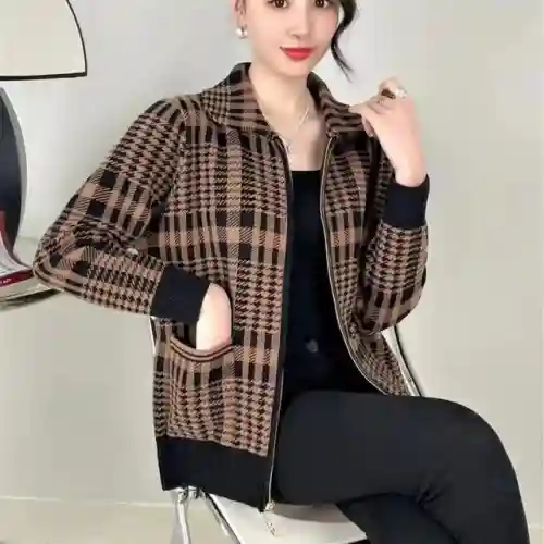 中年女秋装外套(中年风衣女中长款秋装)