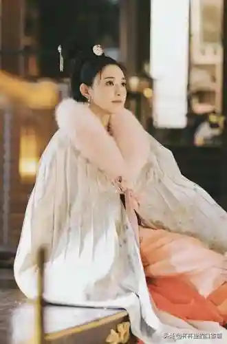 宫廷斗篷搭配阵容图片女士(古装披风斗篷女)插图19
