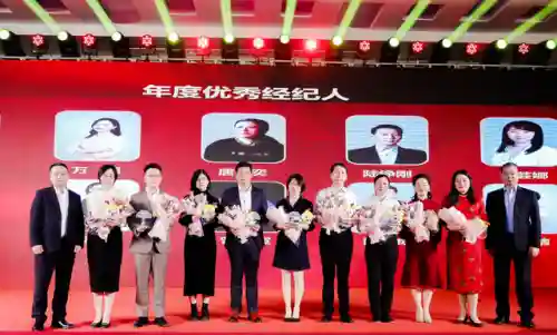 盛夏未来阵容搭配攻略(盛世芳华什么阵容最好)插图17