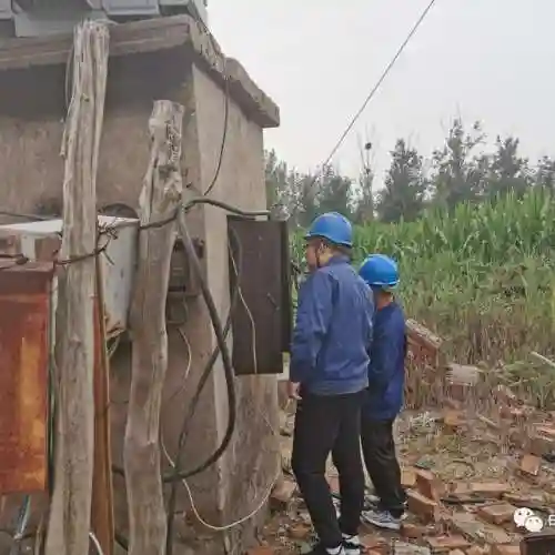 少三二赤金甘宁阵容搭配(甘宁凌统阵容搭配)