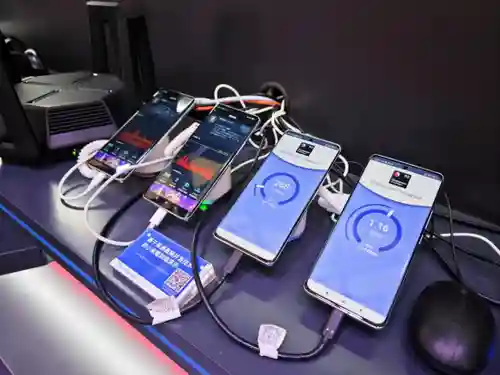 汽车比赛游戏(免费的游戏大全)插图7