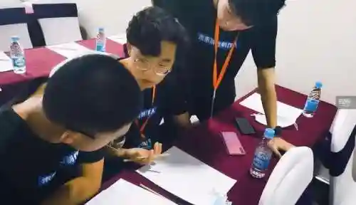 小鸡快跑游戏手机版(小鸡快跑旧版怎么玩)插图5