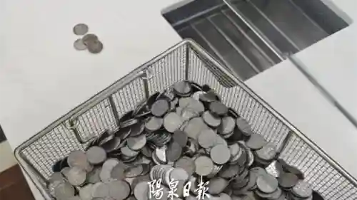 英雄联盟兑换中心在哪(橙色精粹兑换商店在哪找)插图4