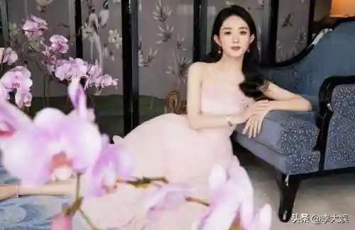 阵容搭配游戏名字女生(女生游戏昵称好听)插图3