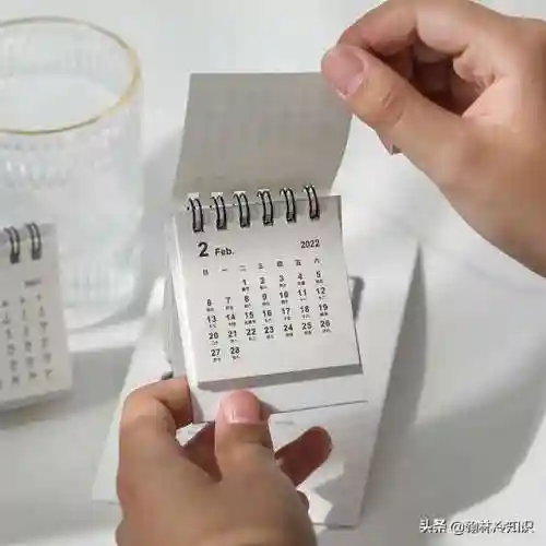 圣诞节是几月几号(圣诞节到底是24还是25)插图5