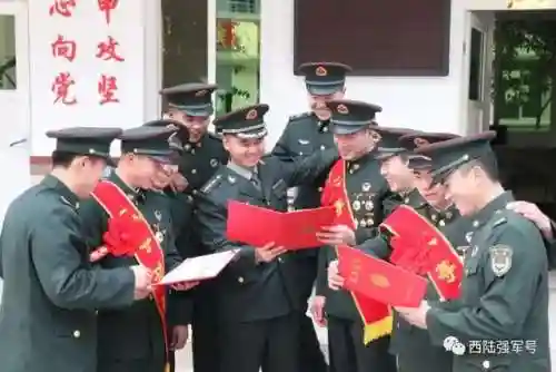铁甲奇兵先锋阵容搭配(铁甲风暴平民最佳阵容)插图14