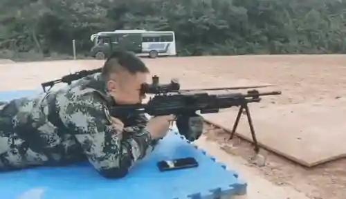 无炮机枪阵容怎么搭配(机关枪开荒的阵容搭配方法)插图13