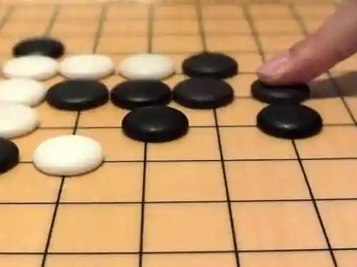 五子棋必胜技巧口诀(儿童五子棋顺口溜)插图2