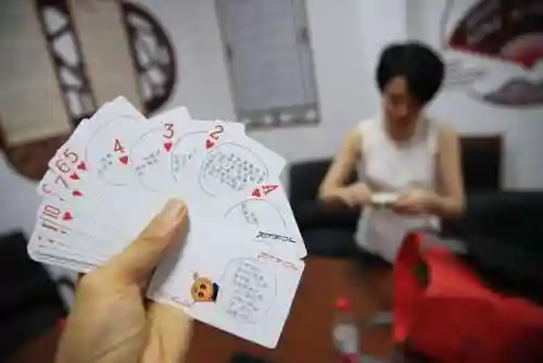 摩尔庄园记者伪装(摩尔庄园换上记着者服装没有拍照)插图7
