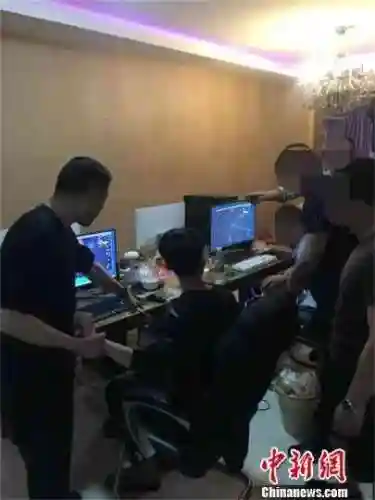 大牛工作室 辅助(自瞄透视辅助器)插图2
