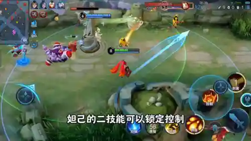 露娜快乐阵容搭配(露娜出装六神装一挑五)