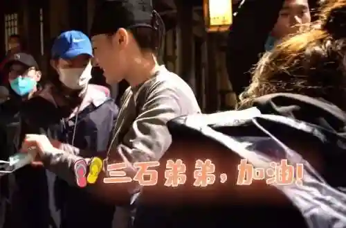 吴磊迪丽热巴(吴磊对待热巴和张子枫的区别)插图27