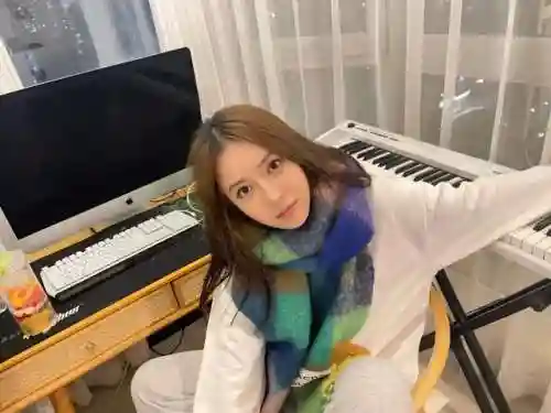 美女互动类小游戏(真人互动剧情类游戏)插图4