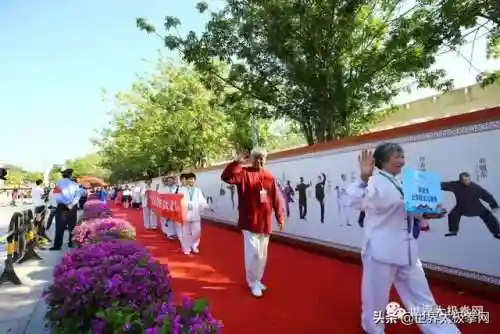 太极演员阵容搭配图片(云太极新款太极表演服装)插图52