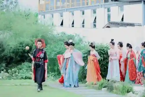 汉服朋友阵容怎么搭配图片(汉服怎么穿的)插图40