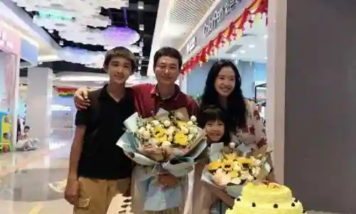 隐秘的角落主创阵容搭配(第五人格阵容搭配)插图1