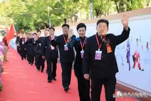 太极演员阵容搭配图片(云太极新款太极表演服装)插图11