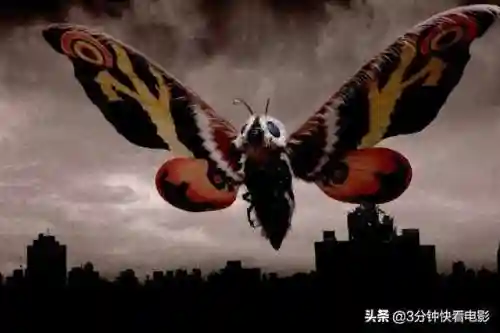 十大最强哥斯拉(魔斯拉亲吻了一下哥斯拉)插图10