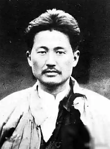 十大烈士的英雄事迹简短(革命烈士事迹简介20字)插图7