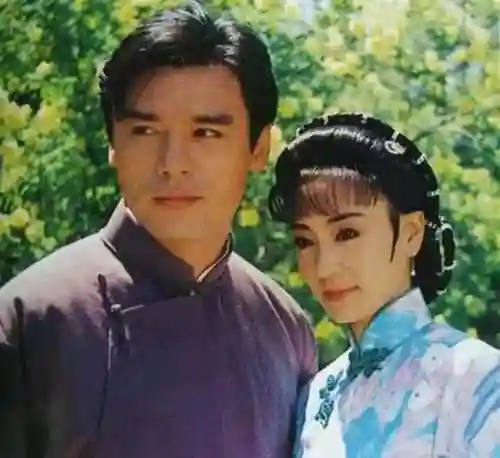 圣魂战场玫瑰阵容搭配(圣魂纷争平民后期最强阵容)插图3 圣魂战场玫瑰阵容搭配(圣魂纷争平民后期最强阵容)插图3
