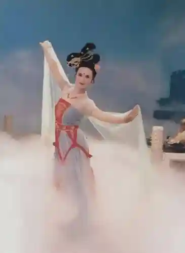 嫦娥流口水流眼泪照片(小鸟超神里的嫦娥图片)插图12