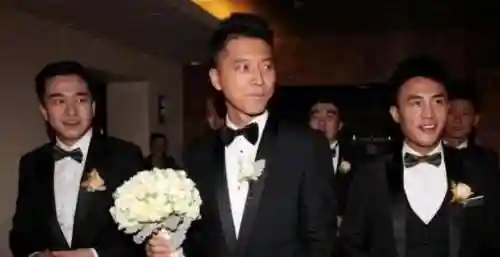 全明星伴郎阵容怎么搭配(全明星足球最强阵容搭配)插图2